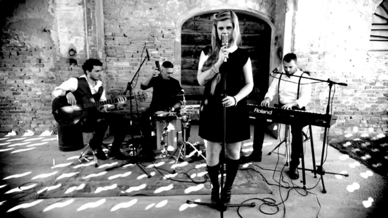 Booty Bop - Can't get you out of my head (Kylie Minogue - Lounge Bossa Cover)