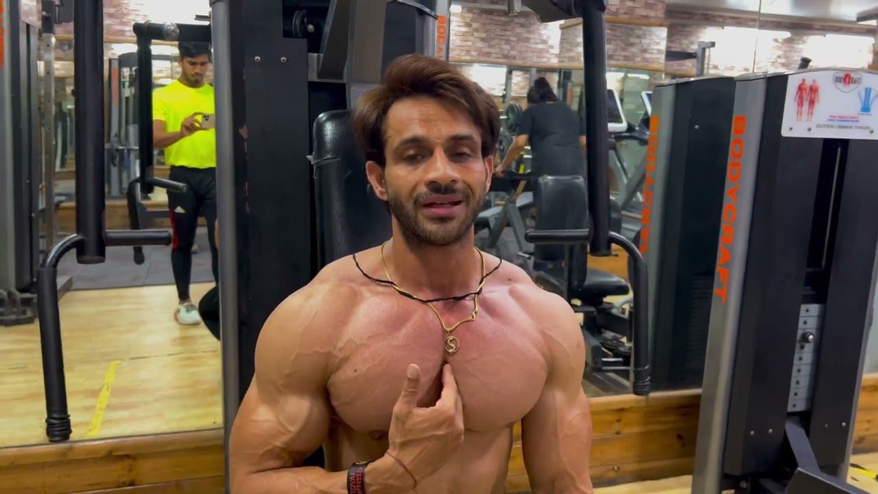 Chest workout #tigerfitnessclub @sandybaisoyatiger