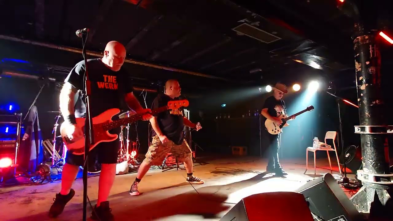 Peter And The Test Tube Babies | The Jinx | Live | Crash Freiburg