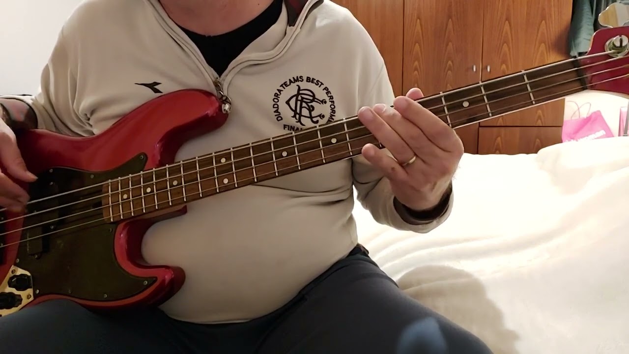 Σε περιμένω τ' άλλο καλοκαίρι (bass cover)