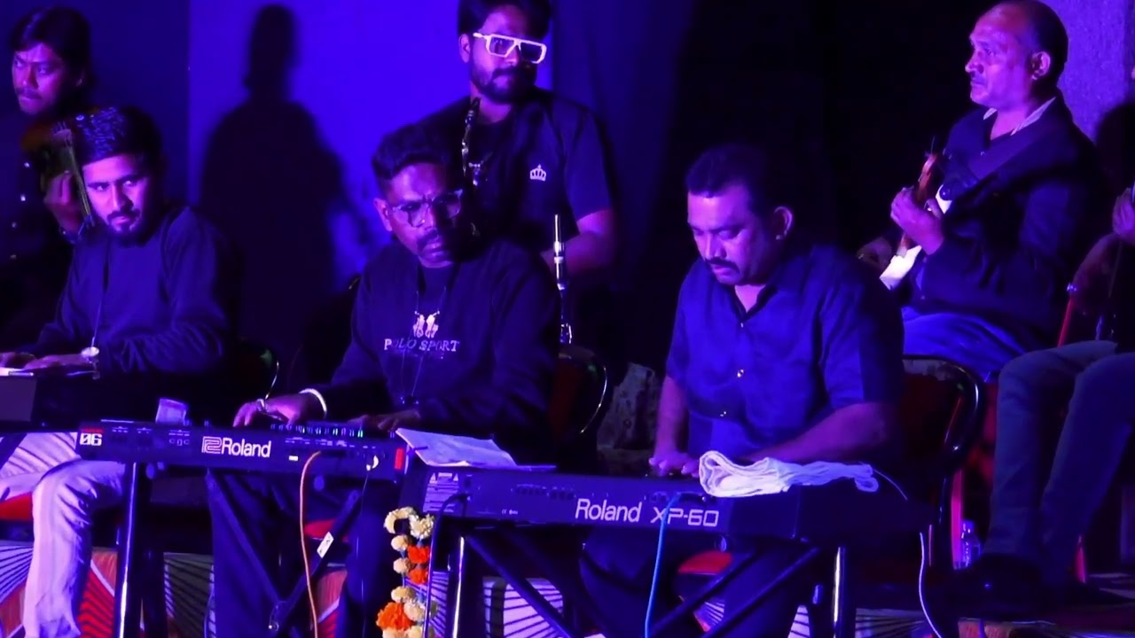 Dekha he pahli bar.. S. P. Bala &alka yagnik cover by hira shaikh & prachi 