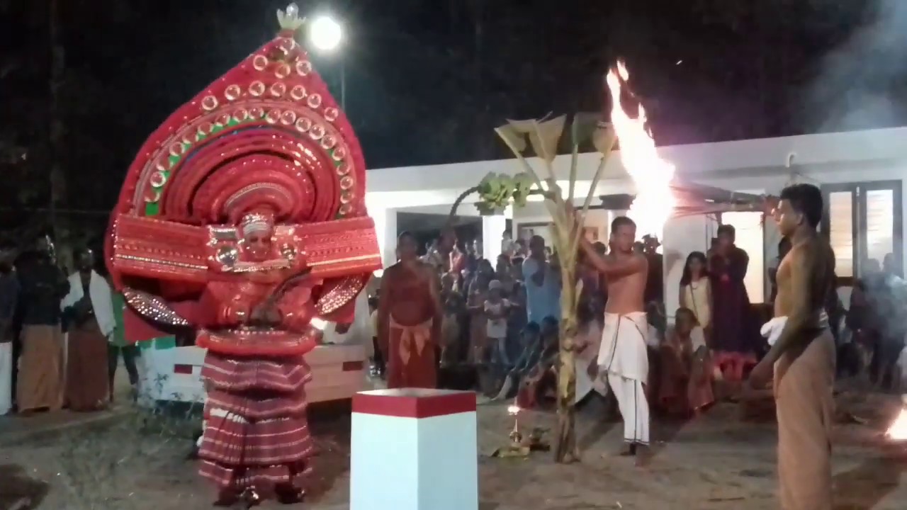 Chukannamma Theyyam Vellattam, ilamkolam, Kola kothal.
