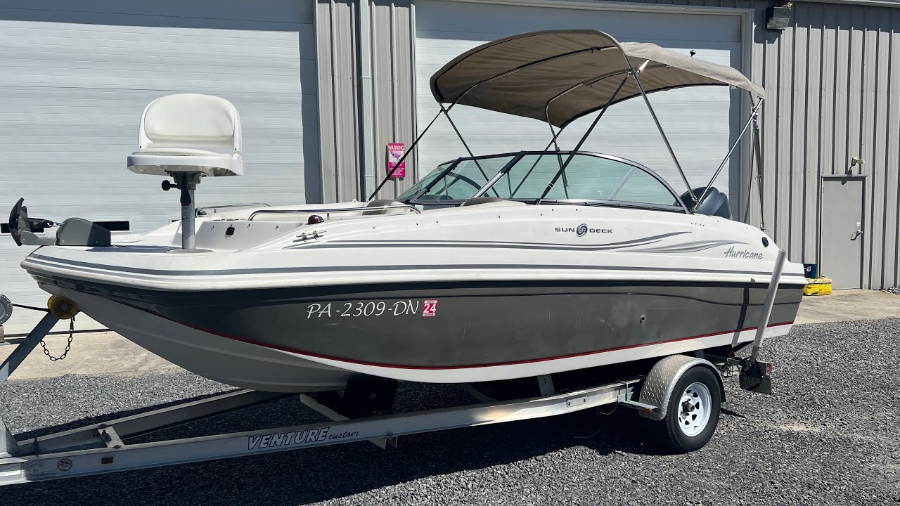 2014 Hurricane SunDeck 187 w/150HP Yamaha 4stroke