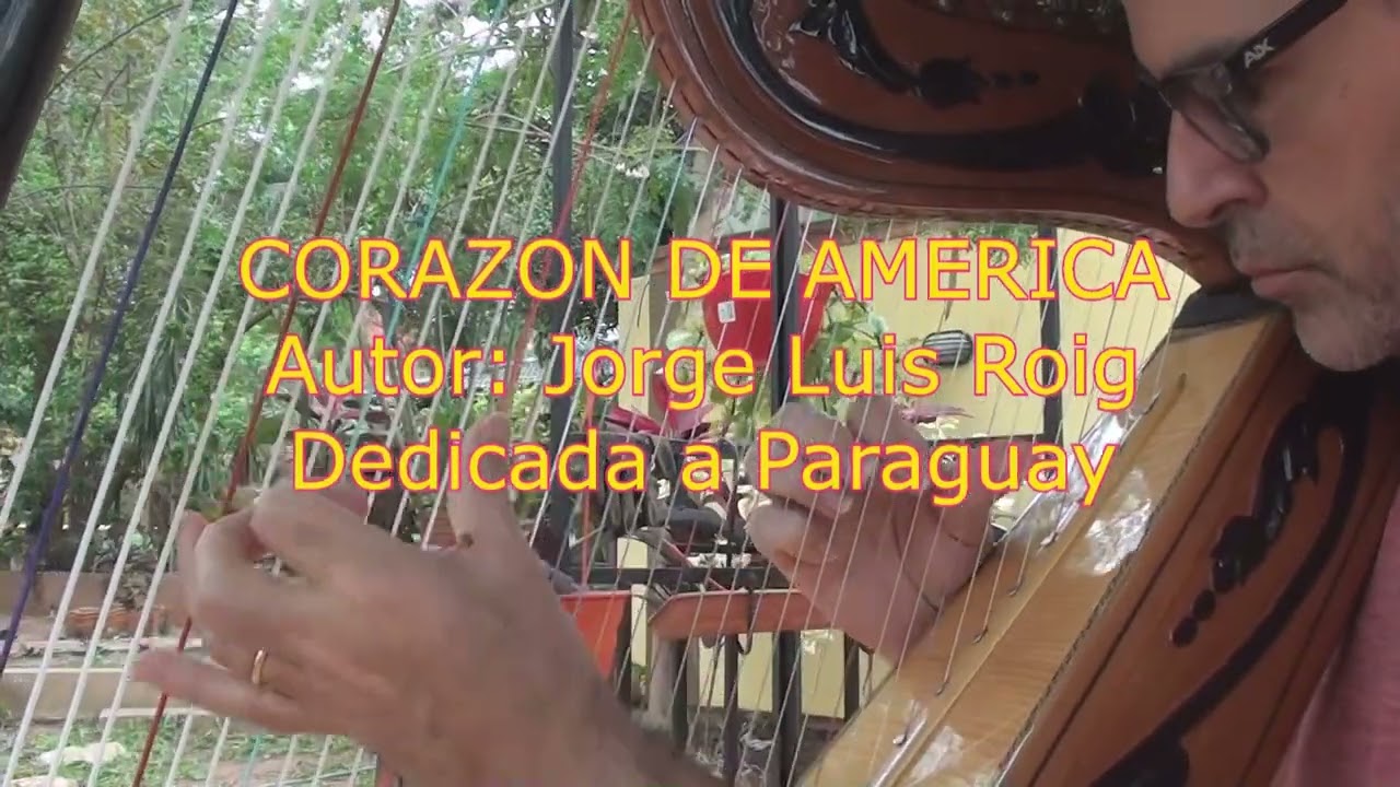Ejecutando el Arpa paraguaya en mi jardín V