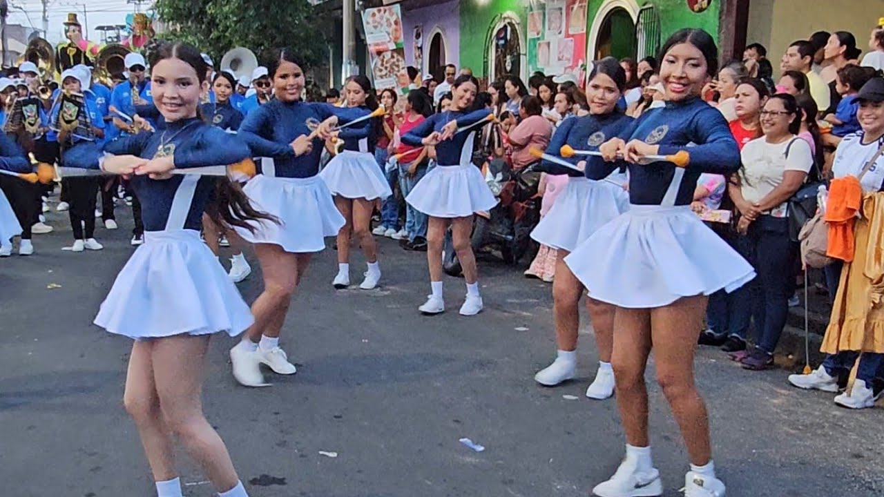 RENÉ VALLE LATIN BAND 🎊 Impresionante presentación ✨✨✨