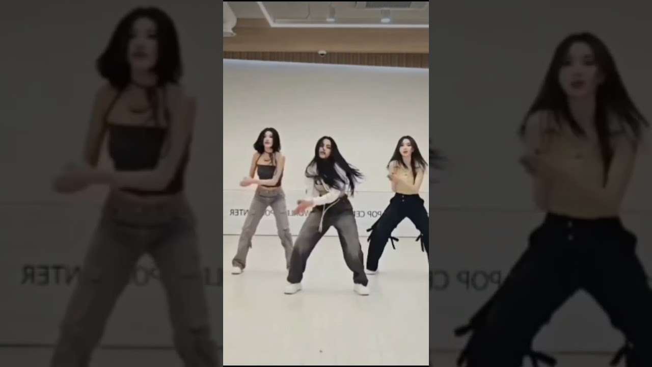 X:IN dancing to MY IDOL 