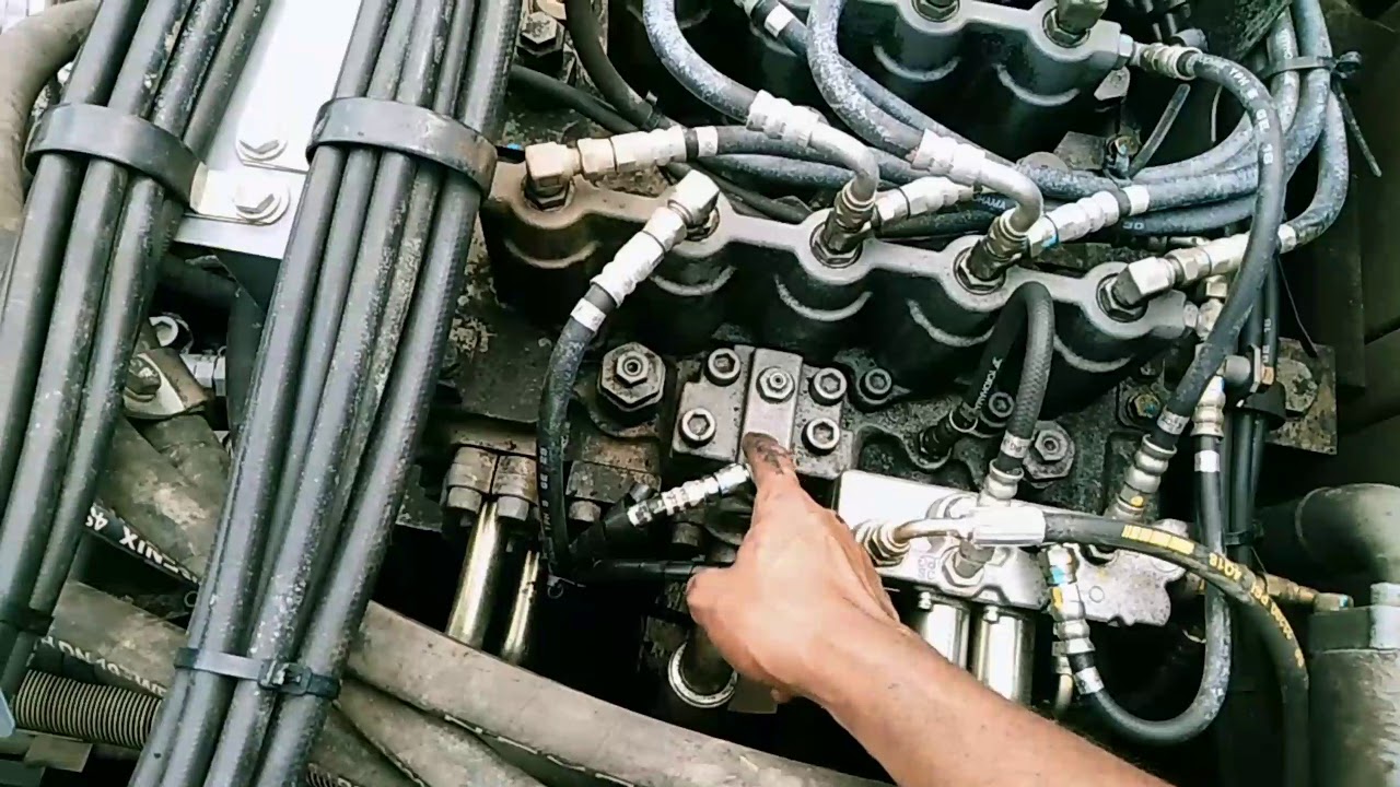 Zaxis 470 lc problem hidrolic drift(boom turun sendiri) trouble shooting and check component valve.