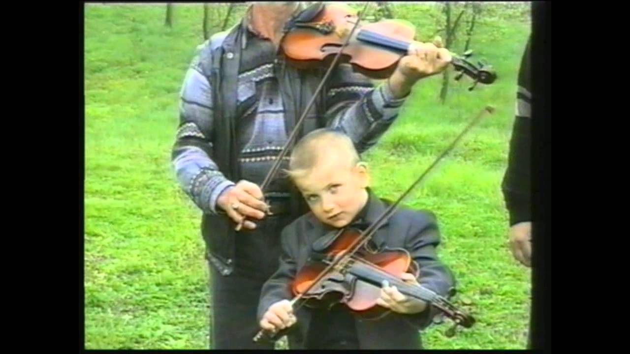 Izudin i Bekrije(Ja od Brckog a ti od Cehaja)Studio Kemix(Officiall video)2002