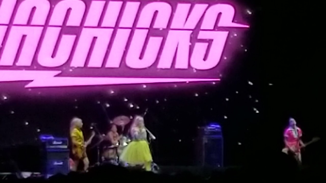 Lunachicks - Don't Want You (live 2021)