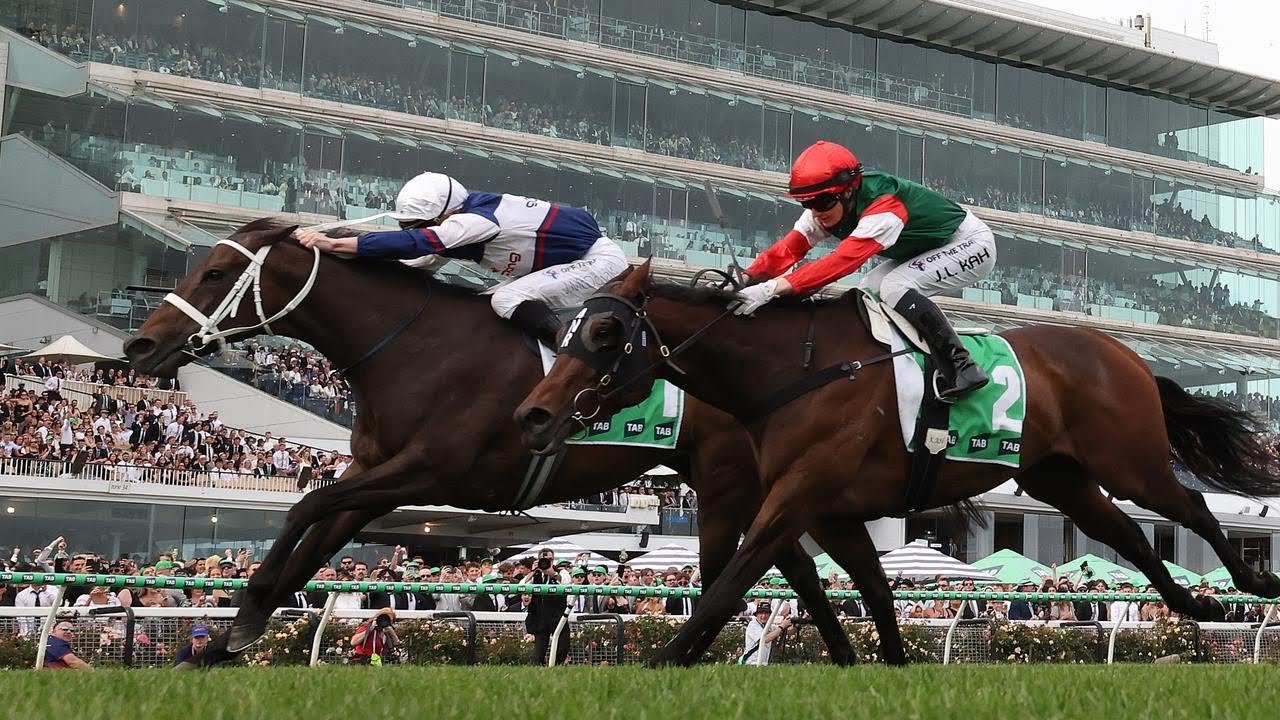 ATISHU wins the G1 TAB Empire Rose Stakes