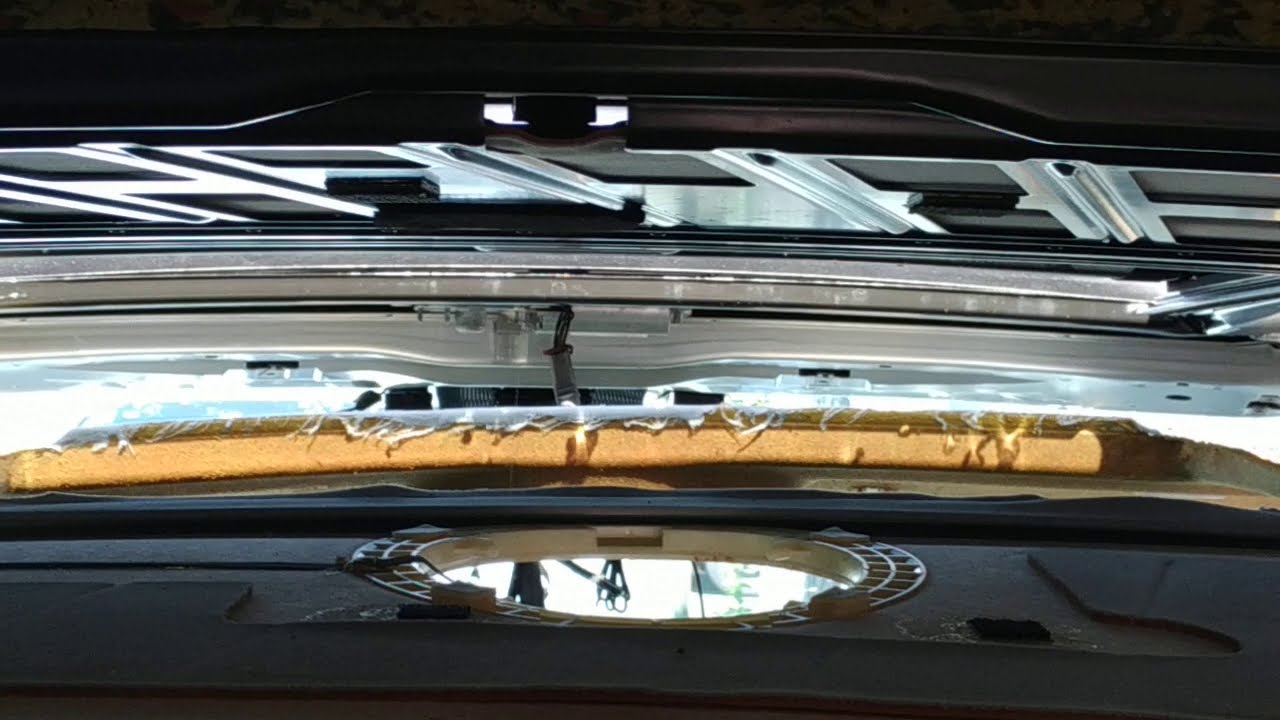 2006 Japanese E350 Estate (S211) - Headliner removal