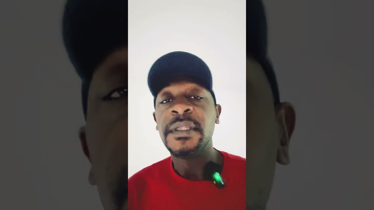 (COPYCAT)SOMEONE THAT HAS BEEN IMITATING YOU FOR A WHILE HAS NOW STARTED TO LOOK LIKE A CLOWN !