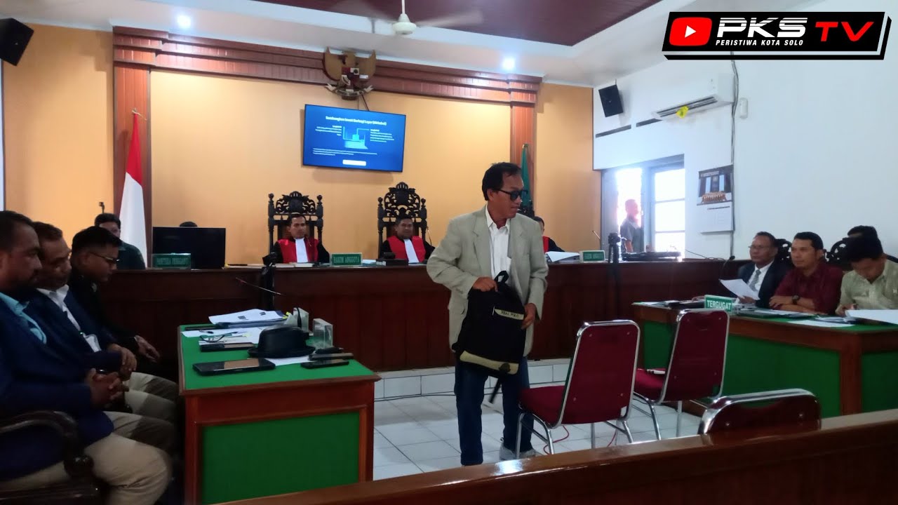 "Sidang Ijazah Jokowi: Teman Seangkatan Ungkap Fakta Wisuda!"
