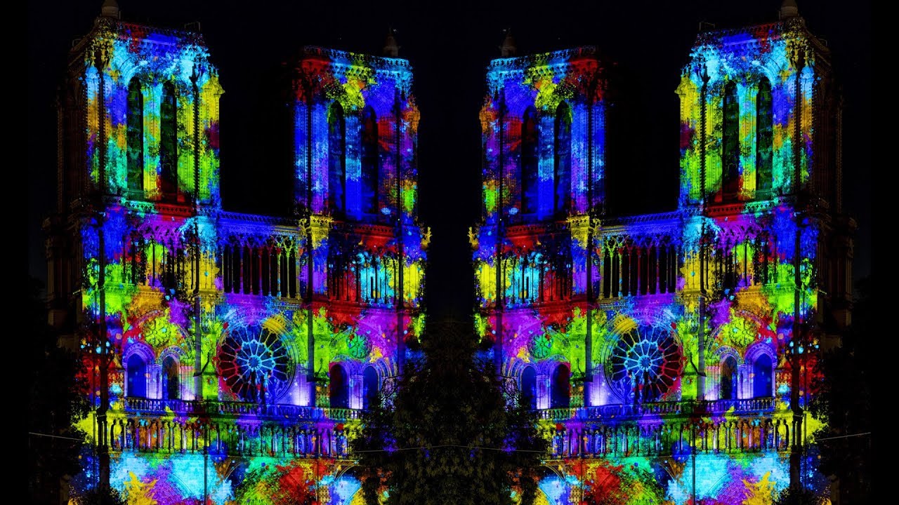 Notre Dame de Paris Amazing Light Show
