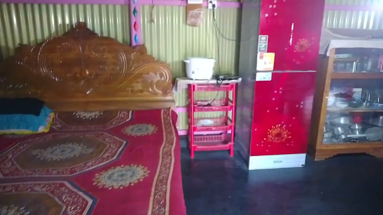গ্রামের টিনের বাড়ি নতুন ডিজাইনের।