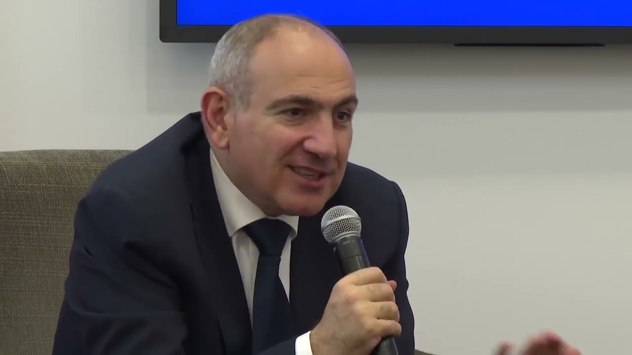 Փաշինյանը պատասխանել է օտարերկրյա դեսպանների և վերլուծական կենտրոնների ներկայացուցիչների հարցերին