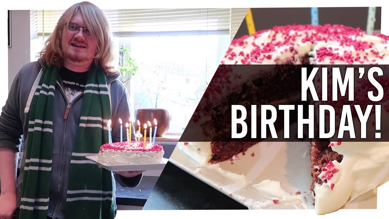 Duncan Bakes my Birthday Cake! [VLOG]