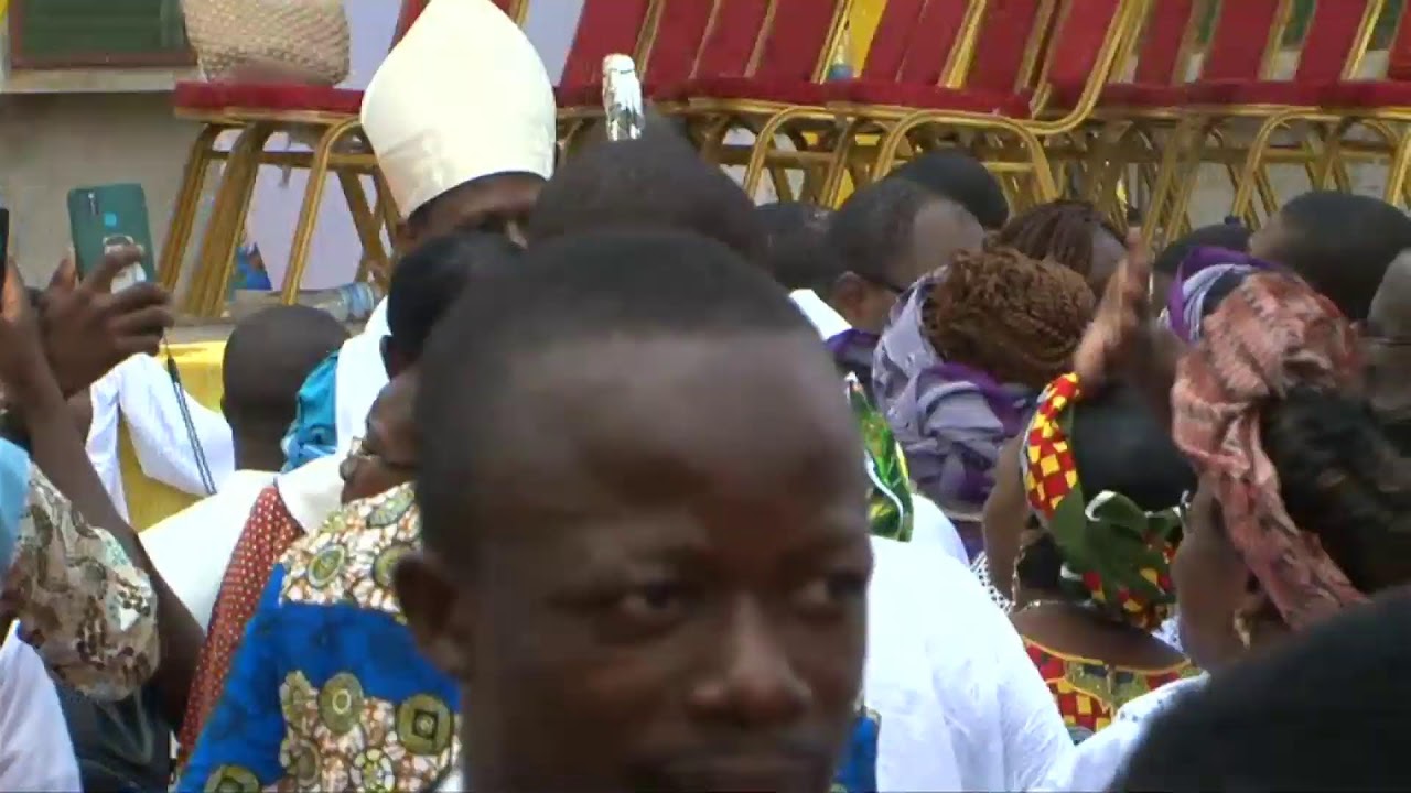 ORDINATION EPISCOPALE DE Mgr Bernard de Clairvaux TOHA