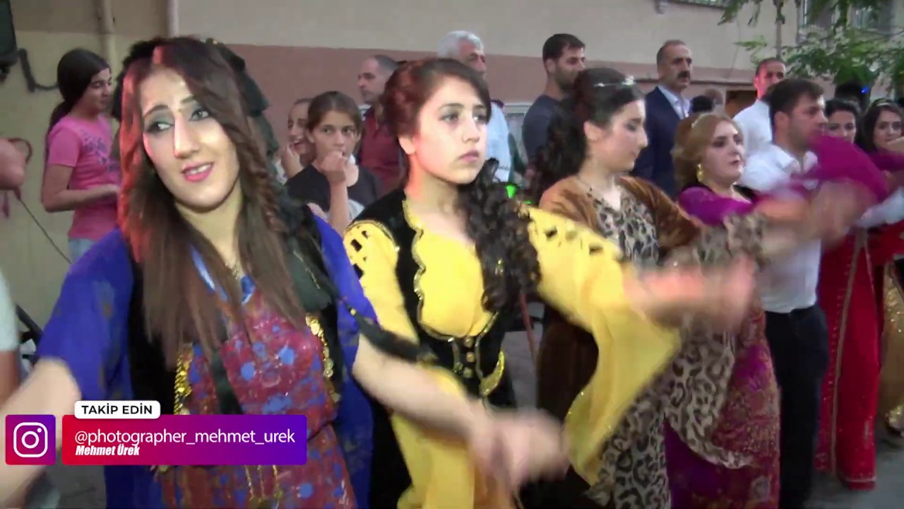 Bahar yaman & Yüksel, ürper Ailesi Muhteşem Kına Halayı Kurdish Gowend.