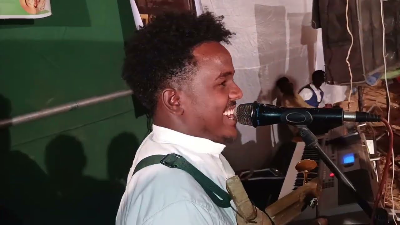 ገሬ መንግስቱ (ዕቡነይ)ኣብ መርዓ እገላ ባህላዊ ጭራዋጣ