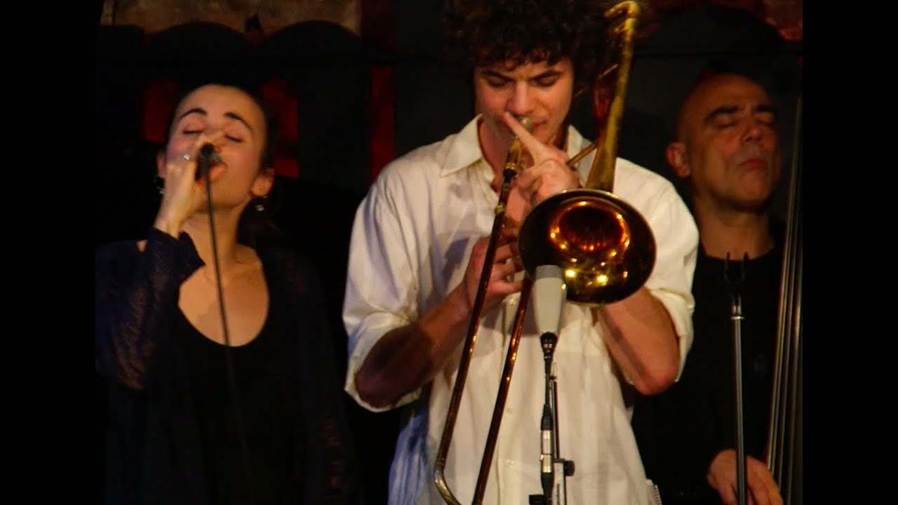 2017 vivo sonhando JOAN CHAMORRO PRESENTA JOAN CODINA ( con ANDREA MOTIS)