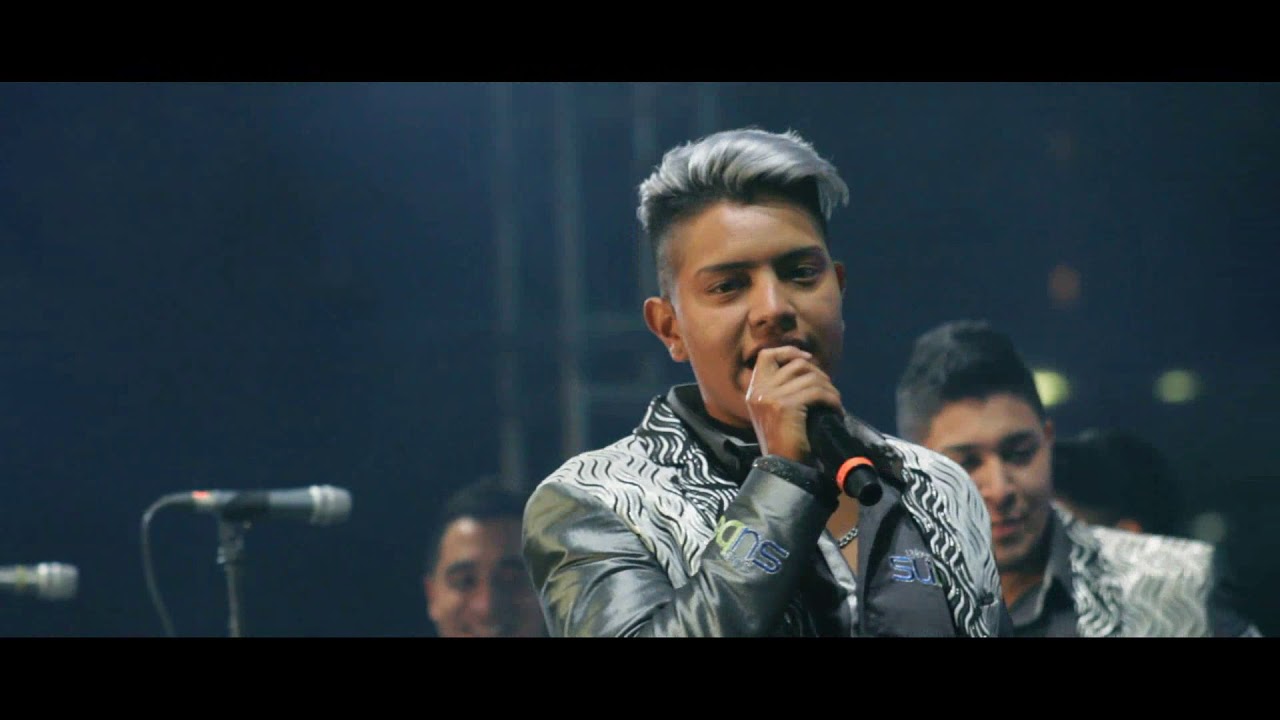 POPURRI MOVIDAS - Sube Sube La Banda en vivo