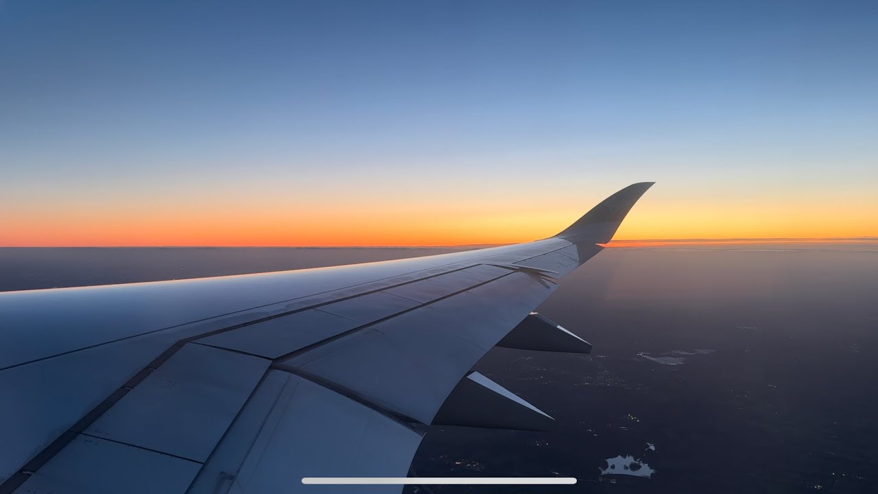 Airbus A350-1000 beautiful sunrise landing London, England LHR 09L