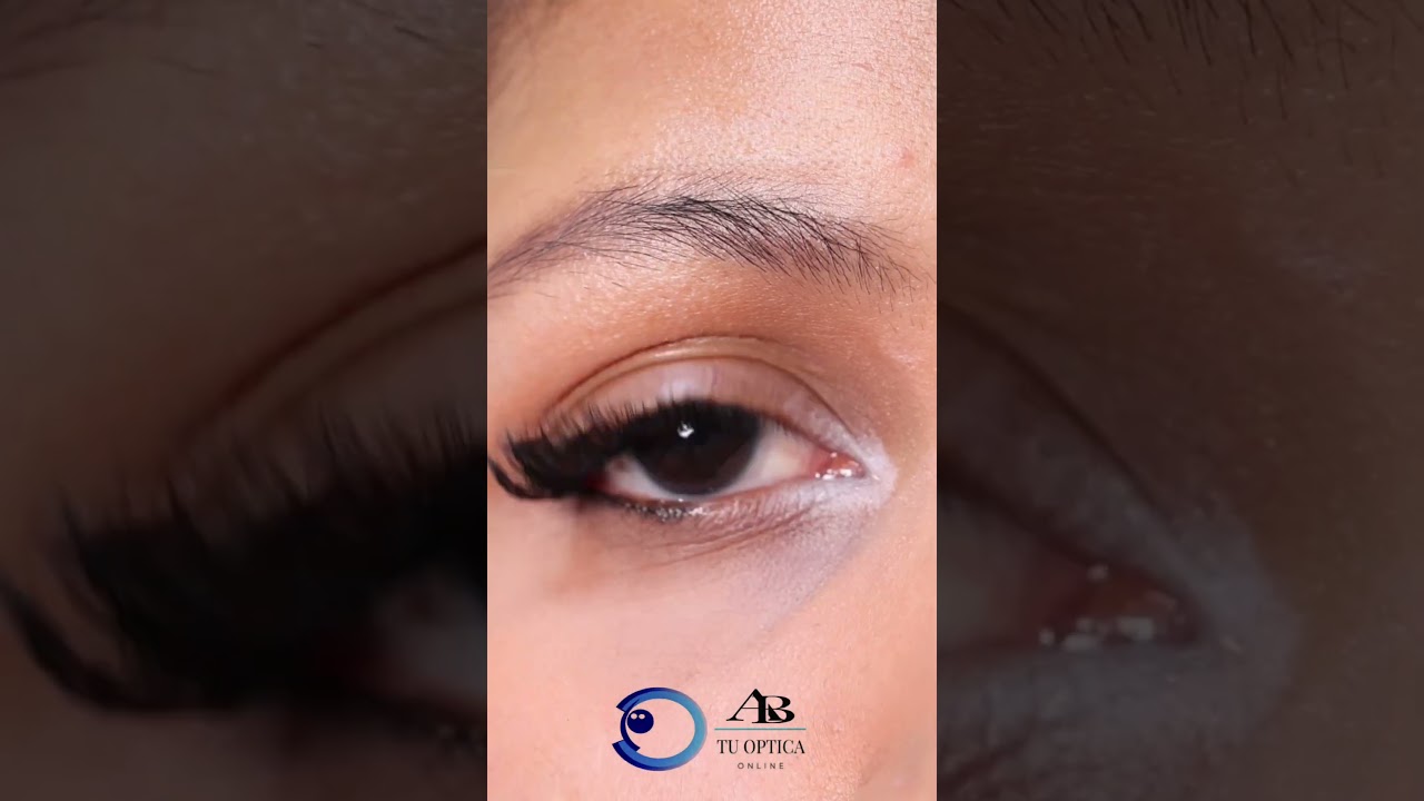 Lentes de contacto t&oacute;ricos: estabilidad y confort todo el d&iacute;a. 👁️✨