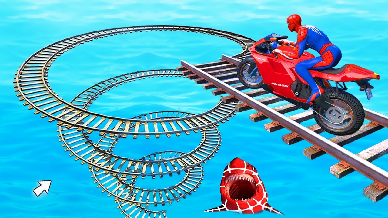سبايدر مان اصعب دراجة نارية فوق اسماك القرش - Superheroes Ride on Motorcycle Stunt Funny Moments?