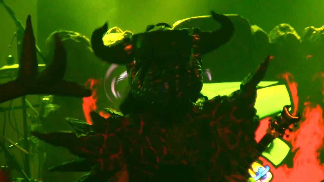 Gwar - Saddam a Go-Go (Live)