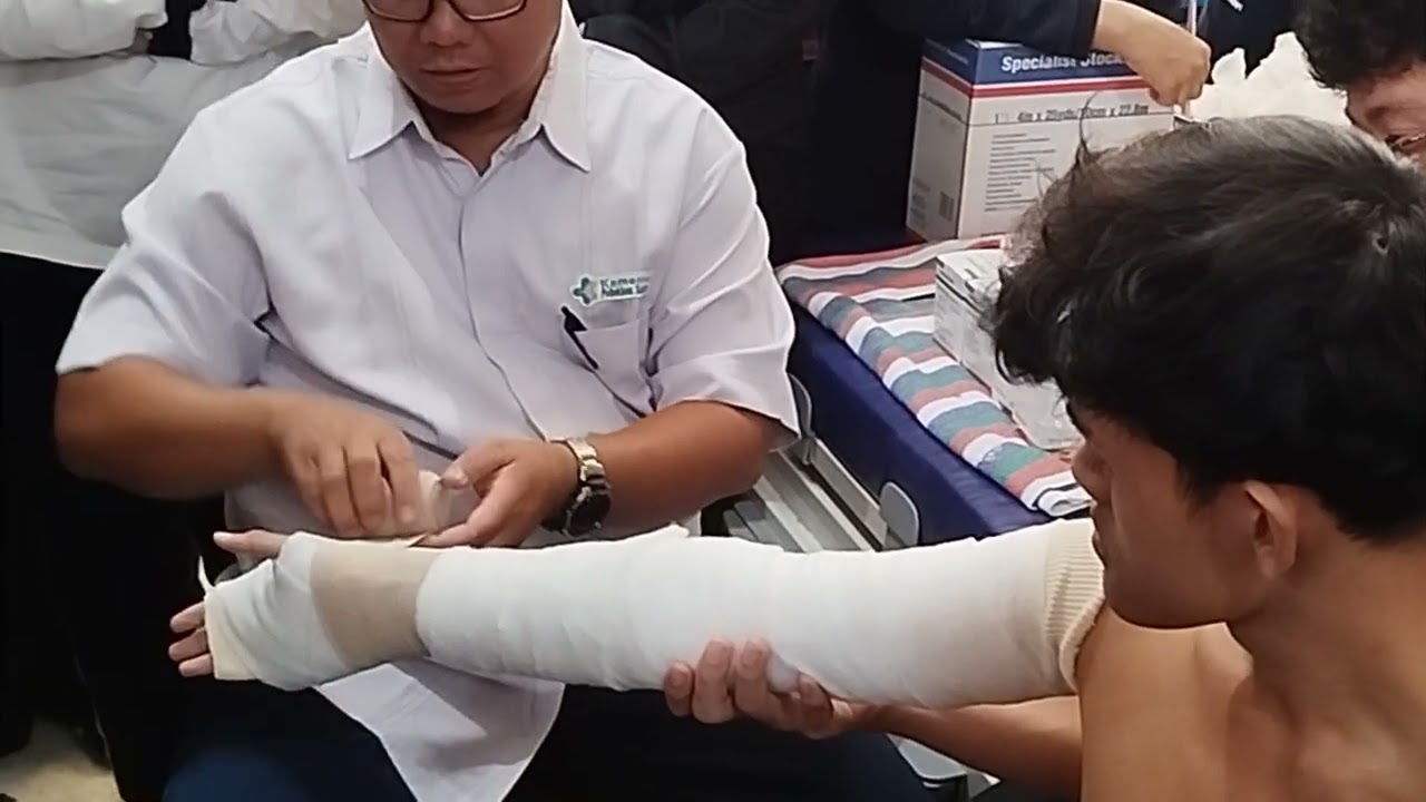 Comproaaion bandaging pada CDT Pak yoga