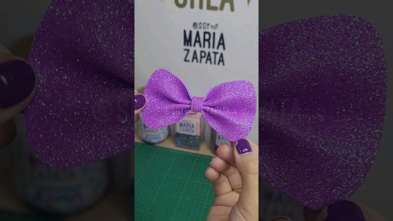 C&oacute;mo hacer mo&ntilde;os con foami 🎀 como hacer manualidades f&aacute;ciles - Ideas para regalos #diy  #cute #craft
