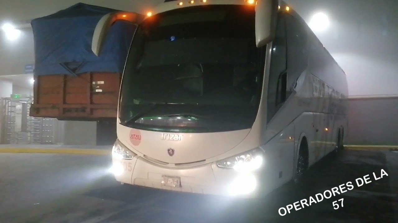 Conociendo el exterior e interior del ATAH Ejecutivo Irizar PB (6X2)