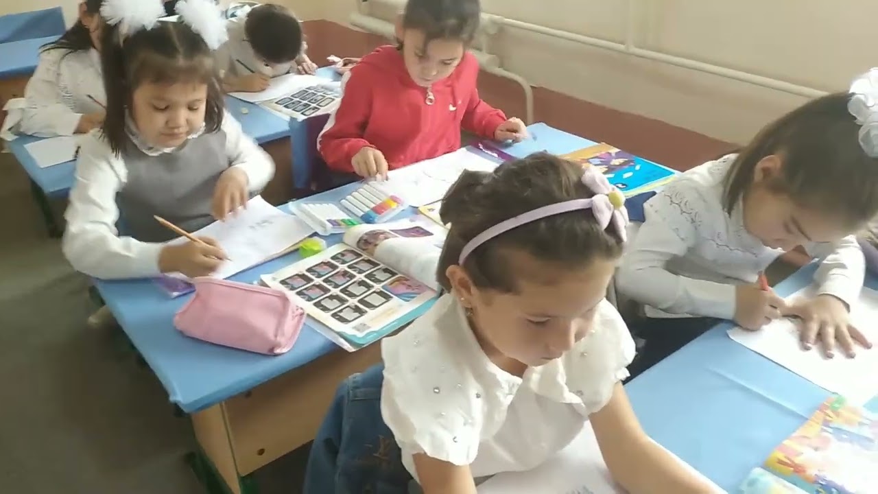 Mirzaobod tumani 12- maktab boshlang'ich sinf o'quvchilari o'rtasida rasm chizish tanlovi o'tkazildi