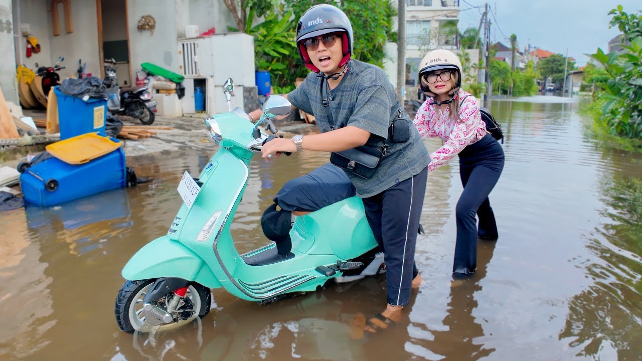 SEDIH!! KITA TERJEBAK BANJIR, MOTOR SAMPAI MOGOK!!