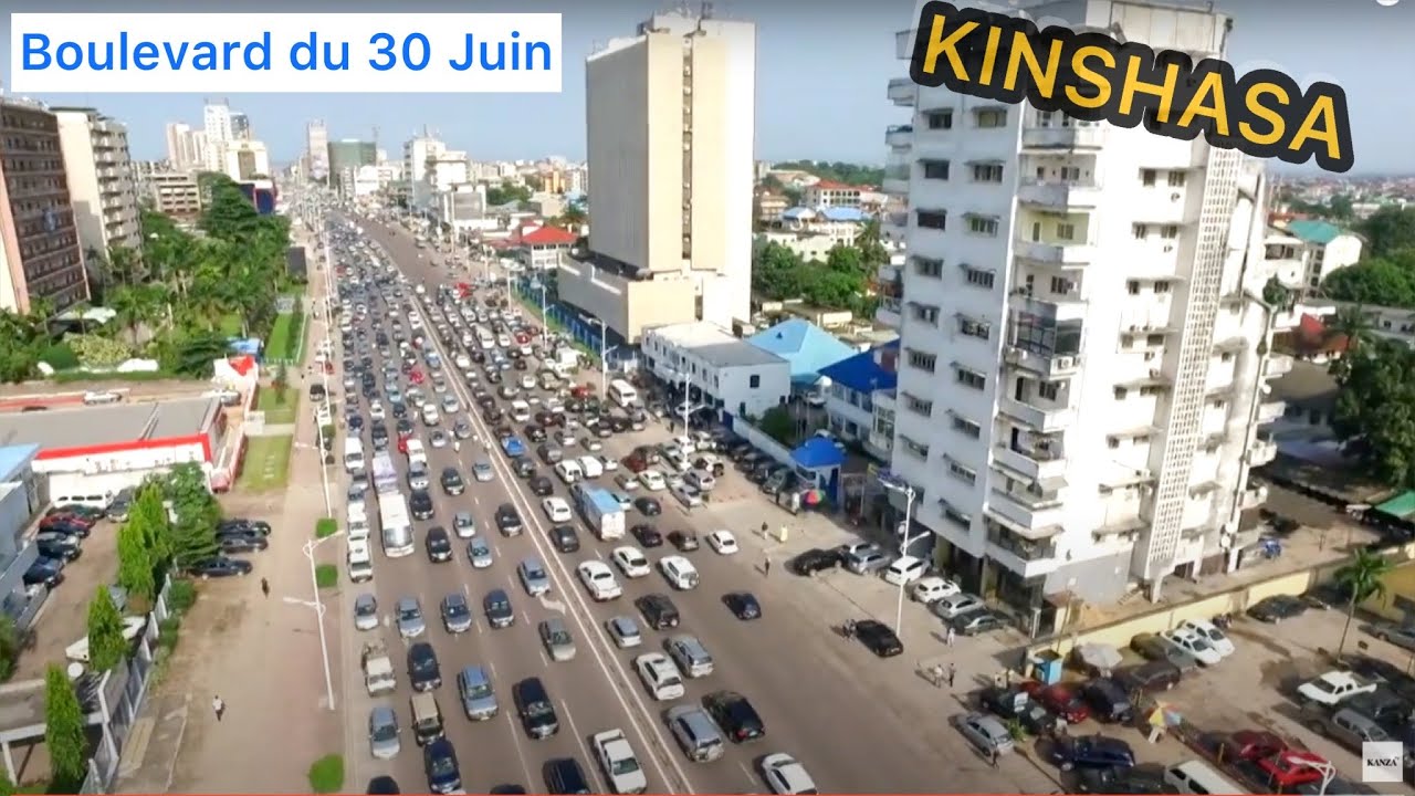 KINSHASA - BOULEVARD DU 30 JUIN (VUE AÉRIENNE)