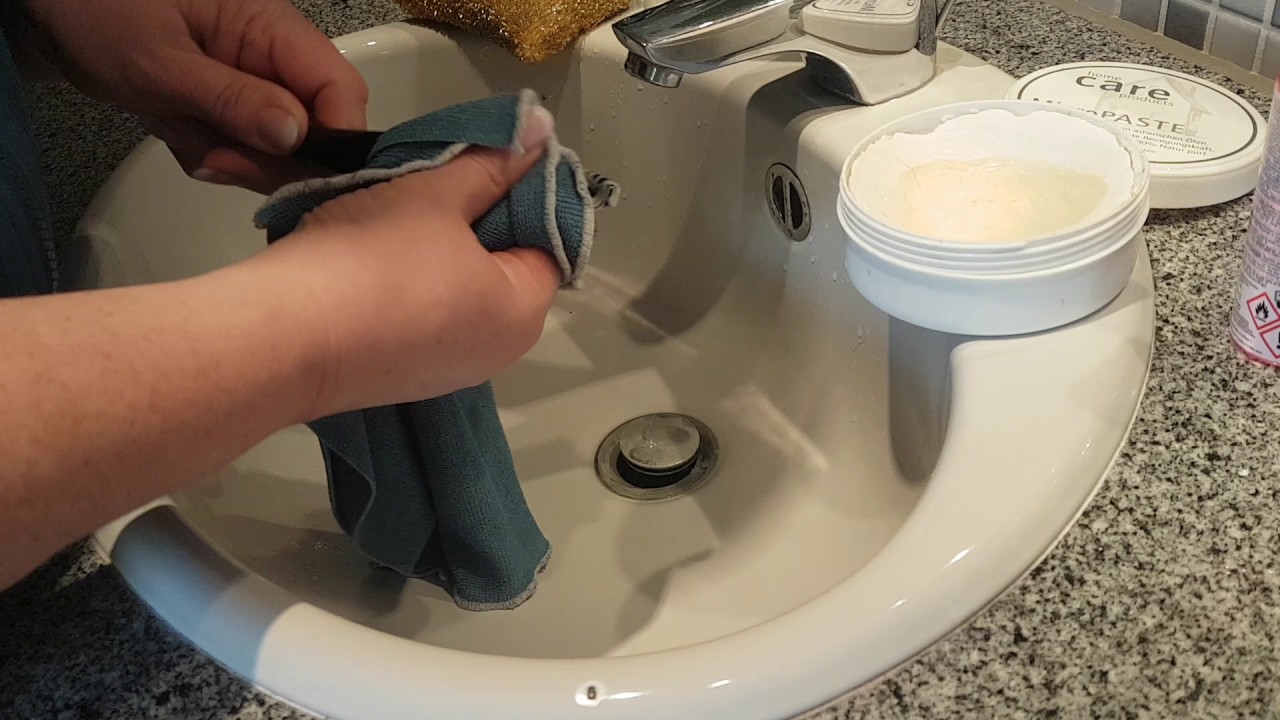 Makeup-Pinsel reinigen mit MicroPASTE