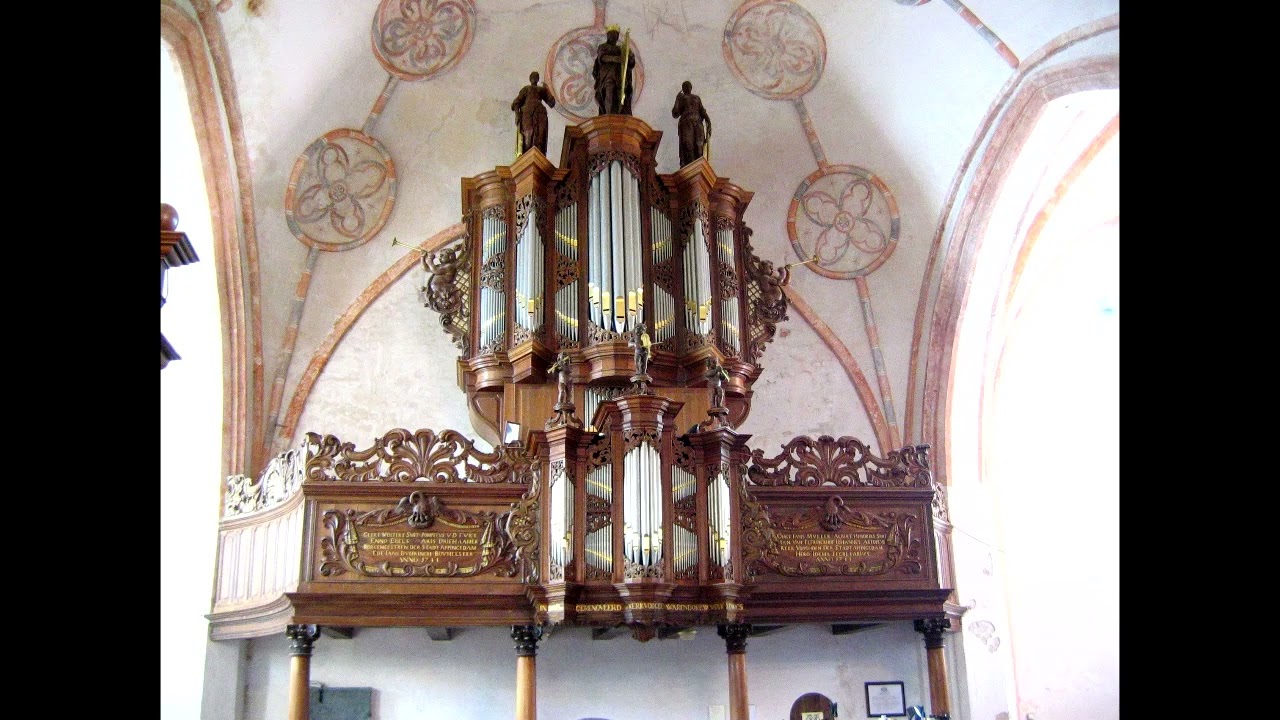 Johan Brouwer at the Organ of the St. Nicolaaskerk, Appingedam | NCRV Radio (early 1980s)