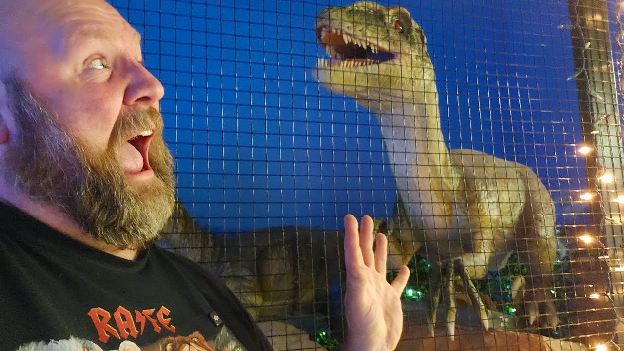 I Visit The Animatronic Filled Country Junction - The World's Largest General Store!