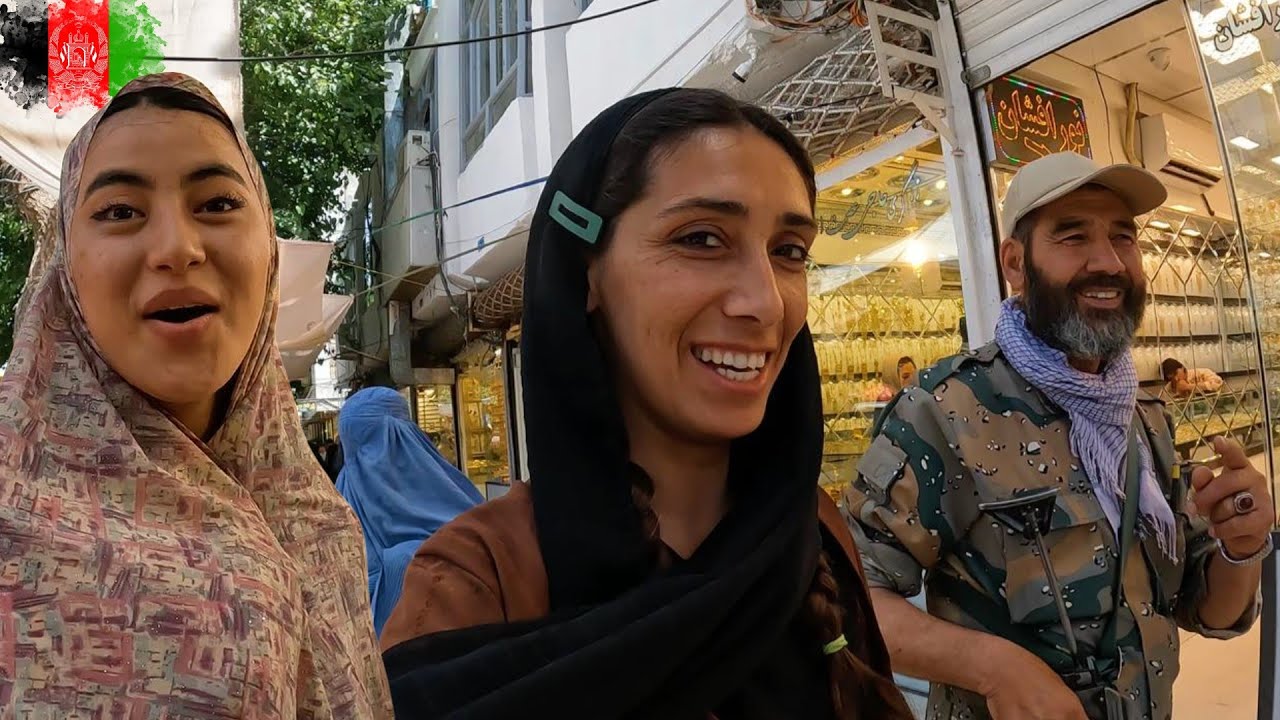 AFGAN KIZ Kameramıza ÖPÜCÜK Attı! KADINLAR Burada Daha RAHAT🇦🇫 