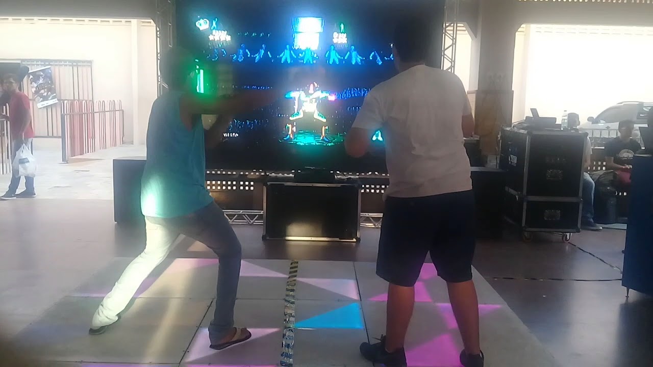 Playcomic Experience - PCXP 2017 (Campeonato just dance 2018 - Automaton)