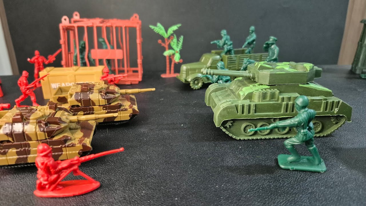 Army Men: Big Green Army Convoy Attack on Grey Army (Army men stopmotion)