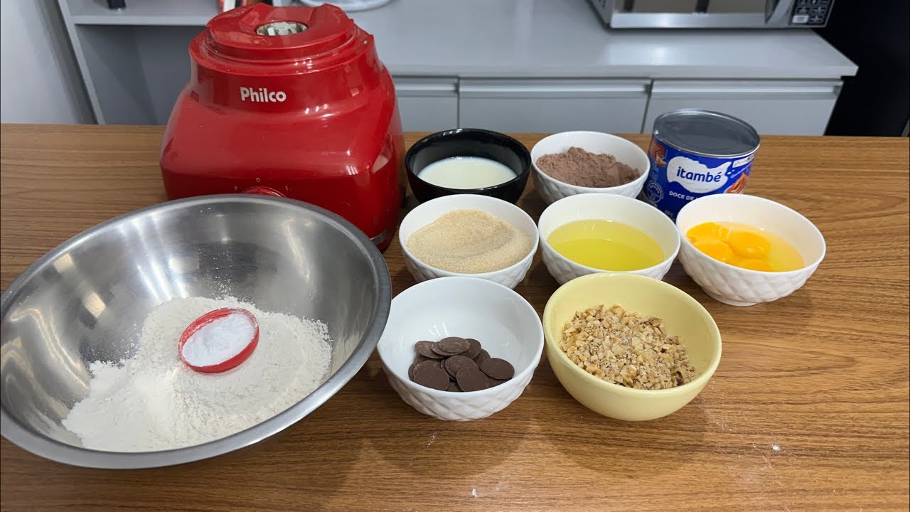 Bolo Chocolate Macio e Molhadinho Fácil