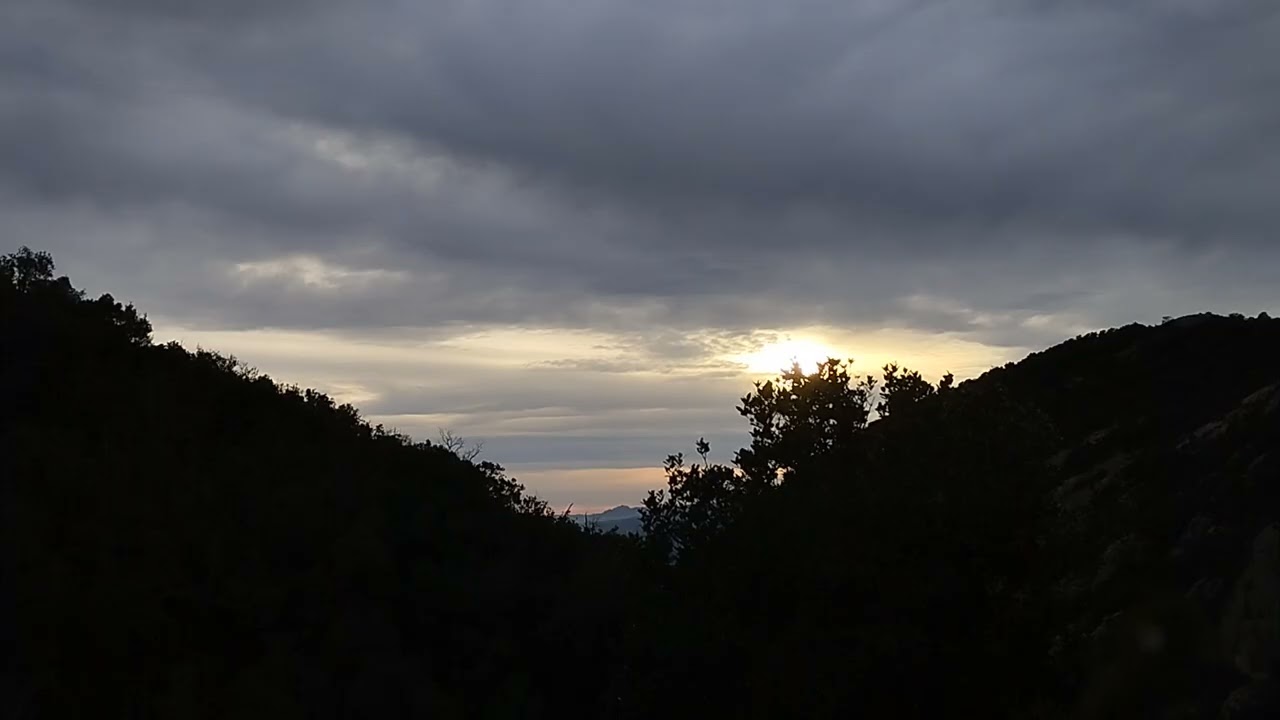 Acaba un dia, comença una vida.