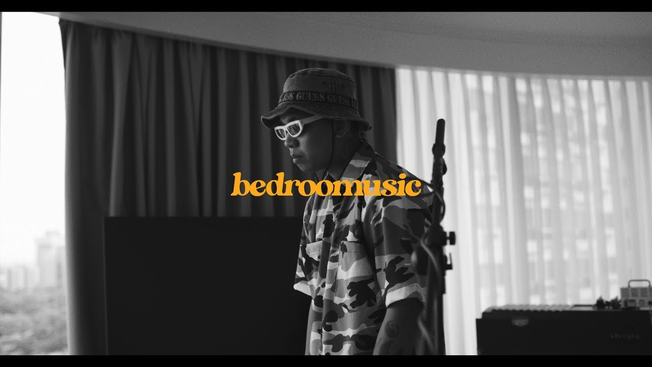 ASTRO (OWFUCK) - BEDROOMUSIC