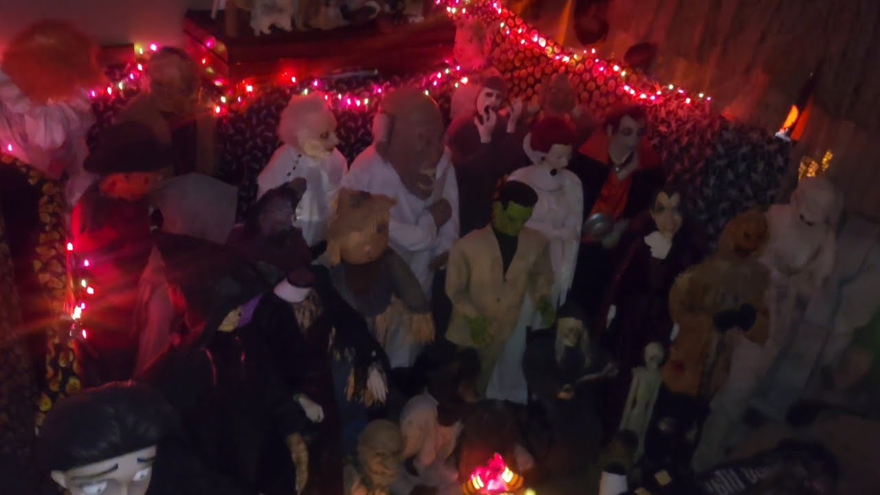 2025 INDOOR HALLOWEEN DISPLAY (100 SUB SPECIAL)