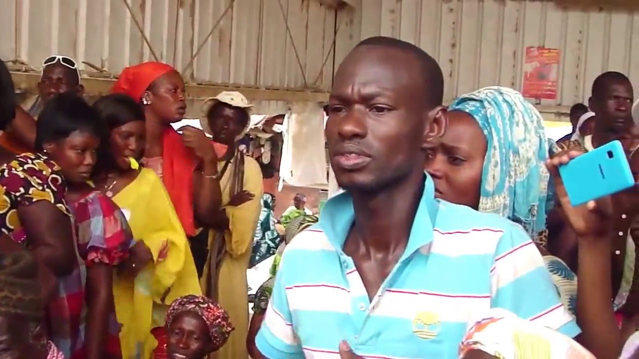 Visite de Mamadou Racine Sy au Marche de Podor