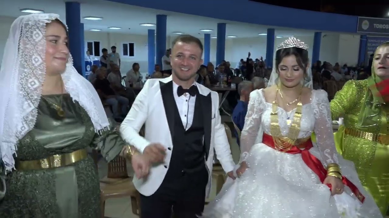 Ronida Müzik Segavi 2024 Mersinde Bir Goyan Aşireti Düğünü Diyar ve Kader Üren