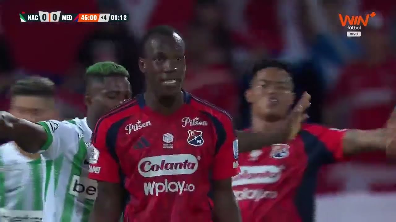 ¡Se calentó el clásico paisa! ¡Se armó un rifirrafe entre los jugadores de Nacional y Medellín!