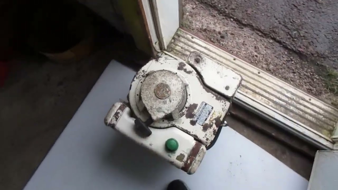 1971  briggs & stratton 8 HP 190702